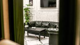 restauro divano chesterfield usato